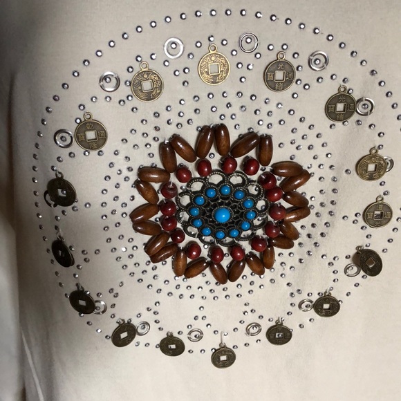 NWT uniquely detailed beaded l/s spandex blend top - Picture 2 of 5